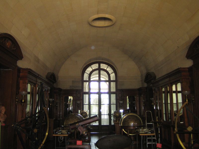 Instrument room at the Paris Observatory
Link-words: Paris2007