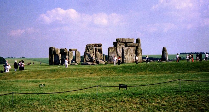 Visiting Stonehenge in 2003
Stonehenge was a stop on our return journey from Bath
Link-words: HerschelHouseBath2003 UKPlaces