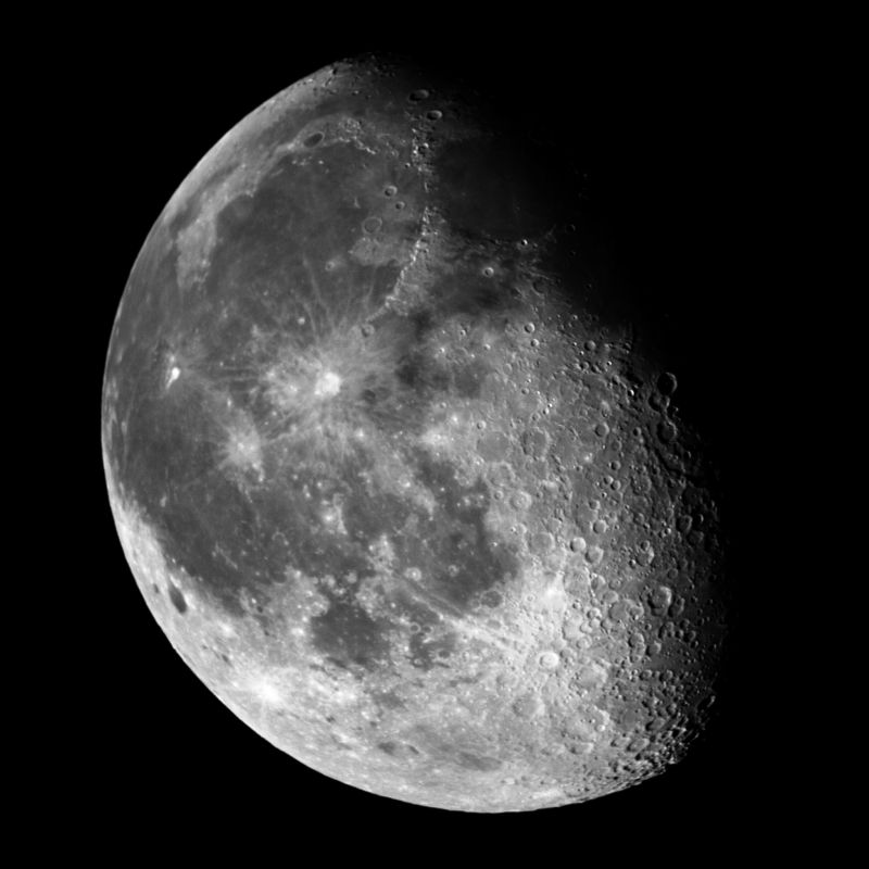 The Moon
Magnitude -11.1
Phase 0.745
Phase Angle 60.6 Degrees.
(Sky map data)
Link-words: Moon Mac