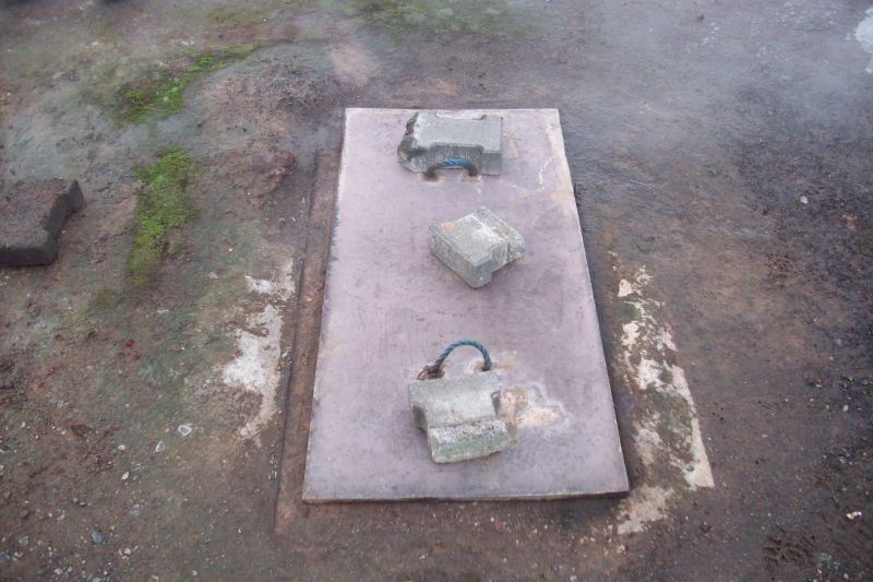 Underground cooking
Bread being baked under the hot ground 
Link-words: Iceland2012