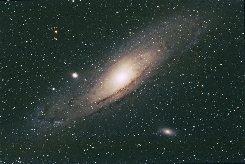 M31 High Halden 
31 x 5mins 800 ISO
Link-words: CarolePope