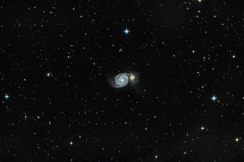 M52 'The Question Mark Galaxy', 2019-03-24 Manche France
22x250s Gain 120 Offset 4 Temp -15c
10x5.8s Flats, 10 Dark Flats, 10 Darks
Link-words: Duncan