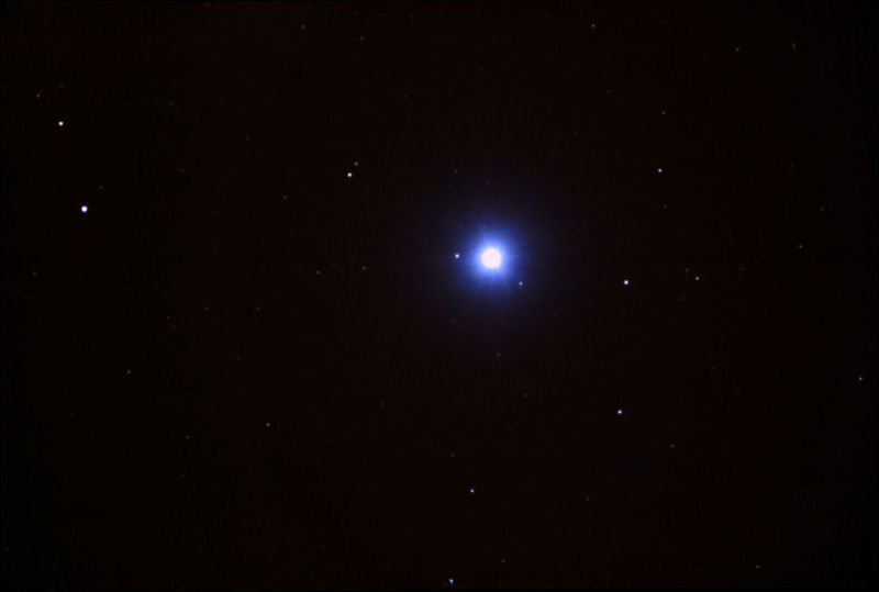 Vega
8 X 30sec frames @ iso 1600 + 10 darks,flats and bias frames.
No tracking
