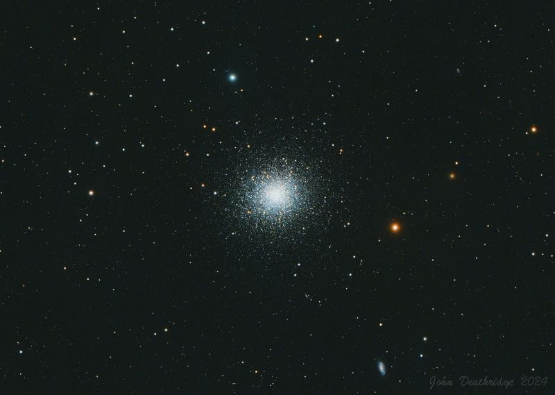 M13 Hercules Globular Cluster
One shot colour image of Messier 13 or M13 (also designated NGC 6205 and sometimes called the Great Globular Cluster in Hercules.
Link-words: Messier