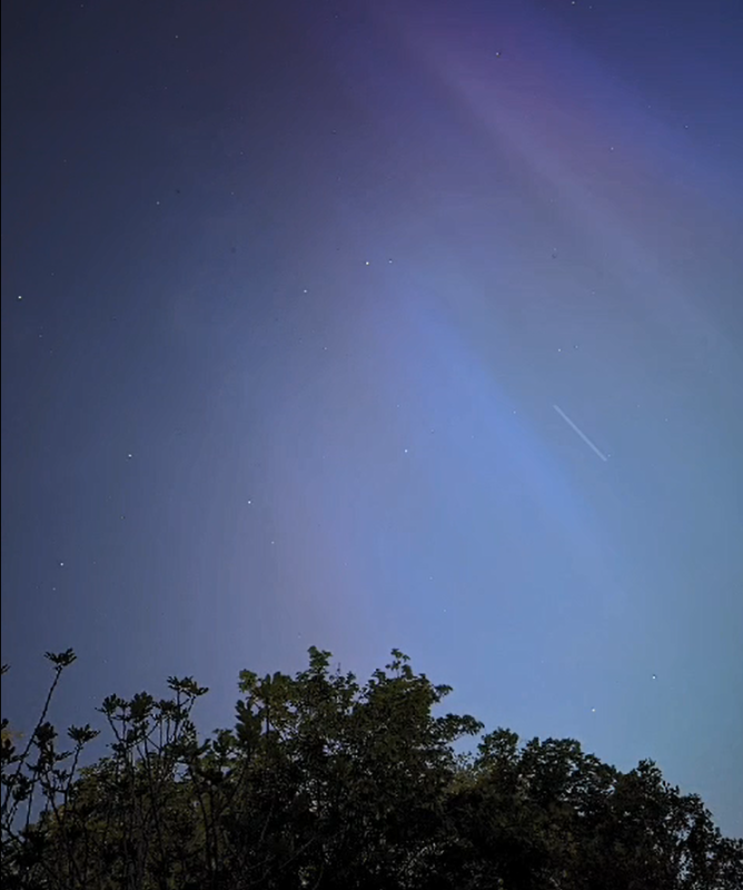 Michael Griffiths
Screen shot of aurora video
taken in south London
Taken during the exceptional Solar storm from Sun spot ARI3664
Link-words: MayAurora2024